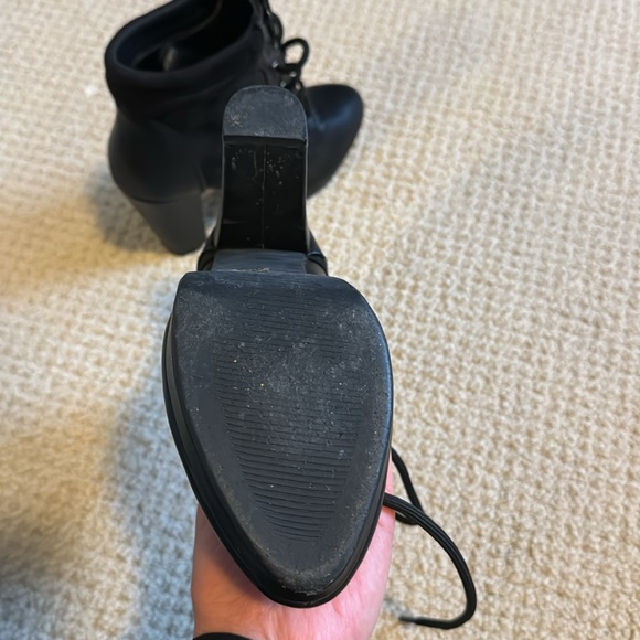 Like new! Call it spring high heel boot size 7.5 woman’s - Picture 3 of 5